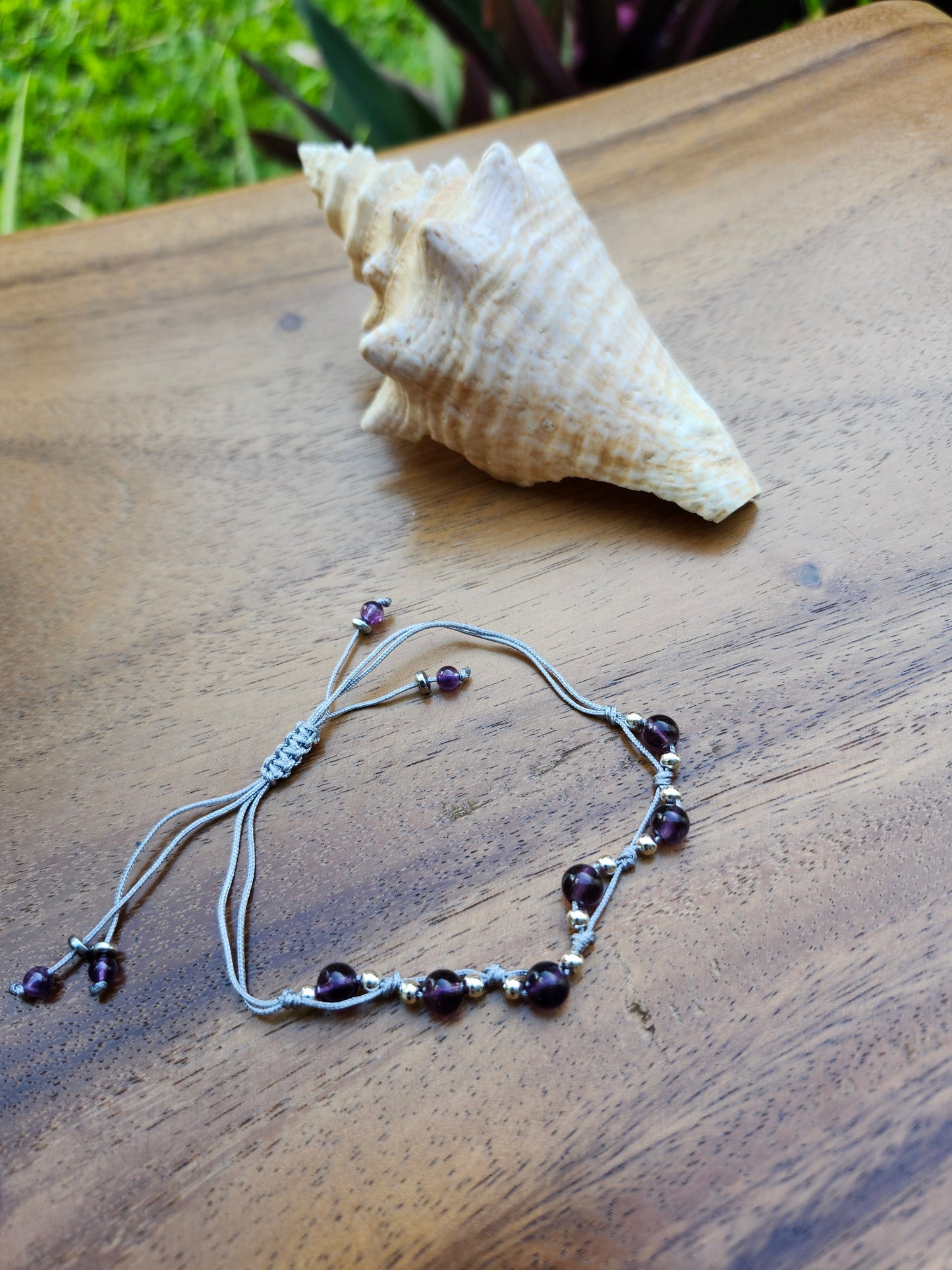 Bracelet ref 48 : Cordon réglable Améthyste/ Hématite