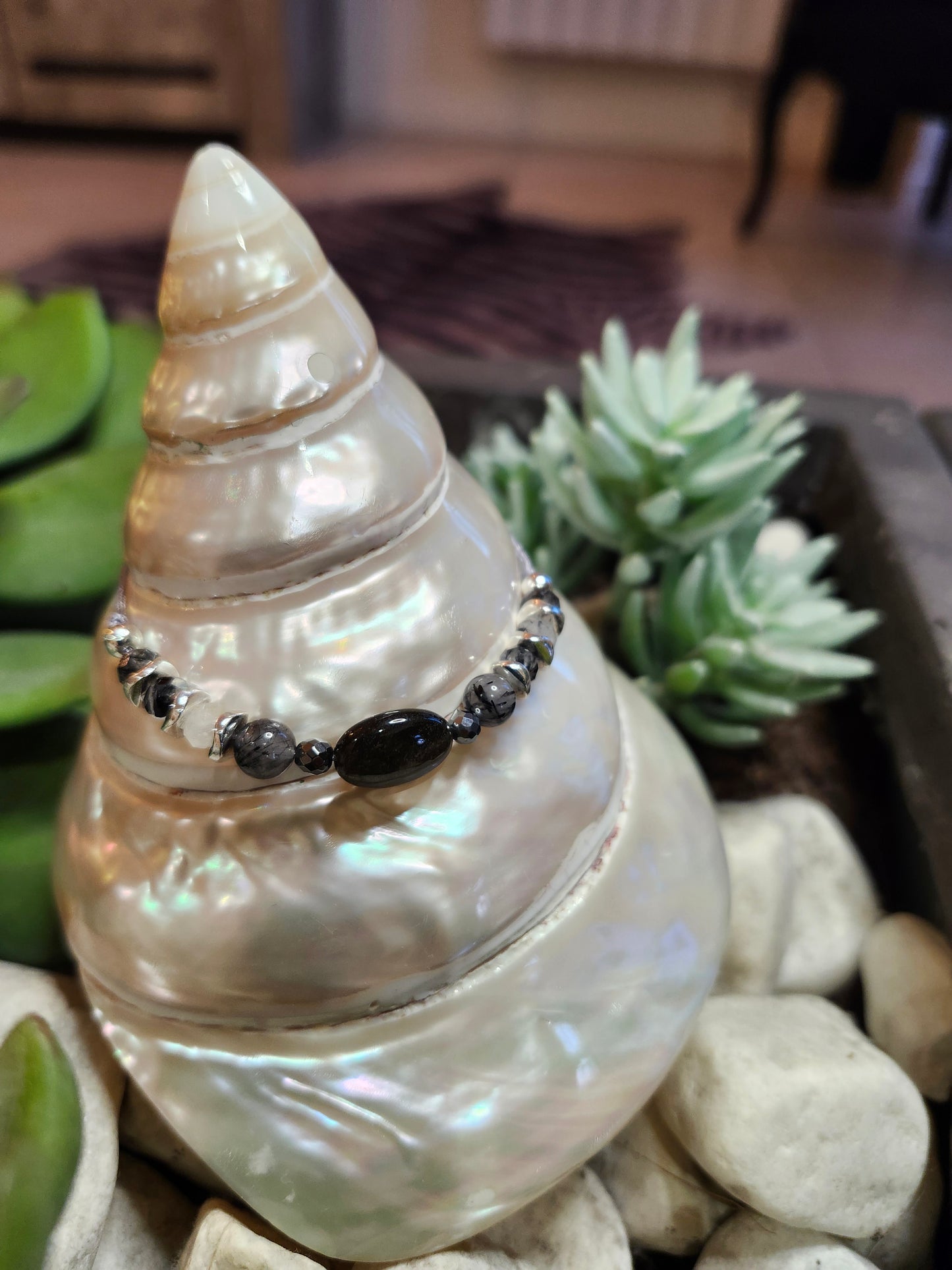 Bracelet ref 63 : Cordon réglable Obsidienne tourmaline et hématite
