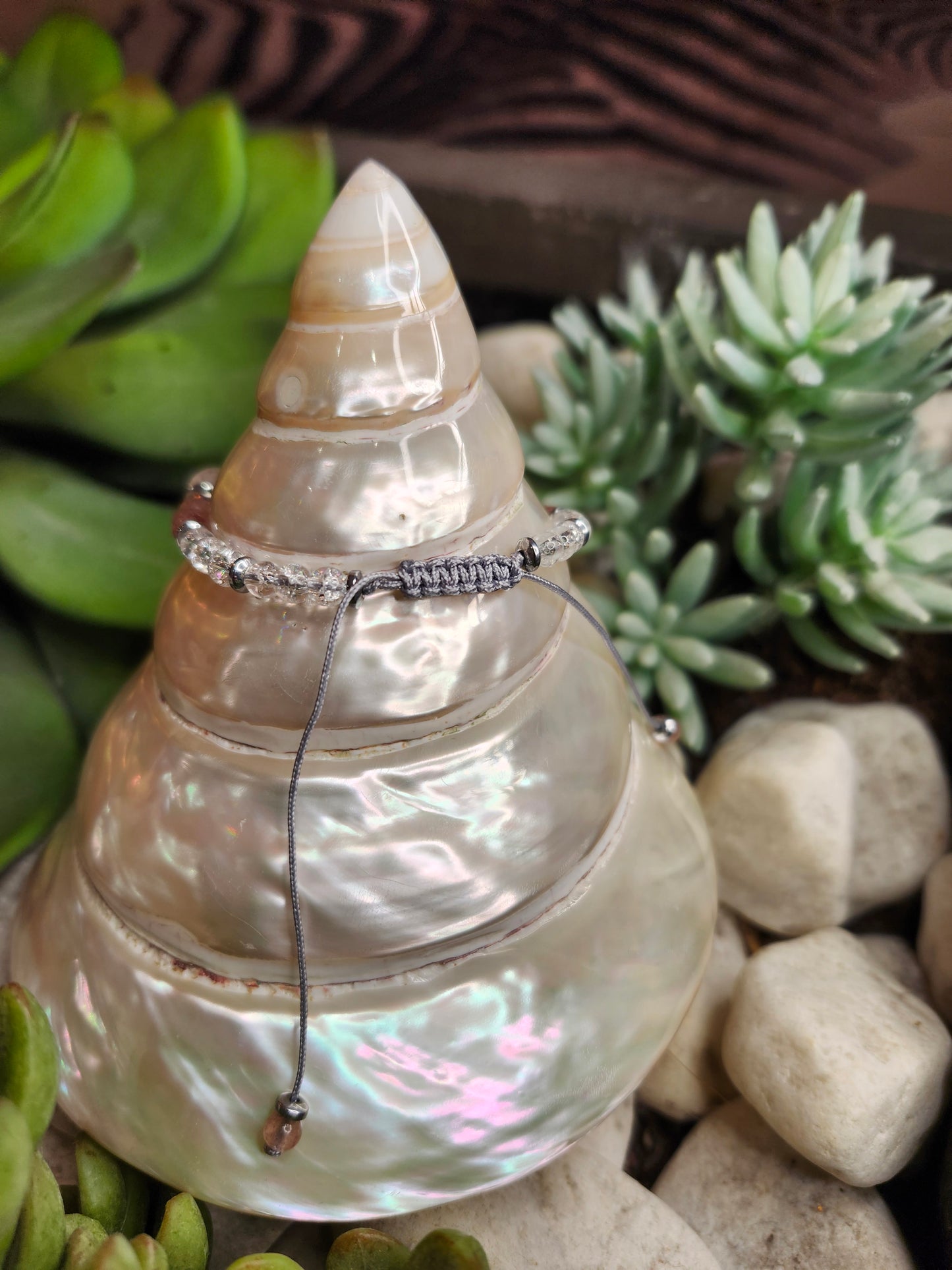 Bracelet ref 78 : Cordon réglable quartz fraise, Cristal de roche, Hématite