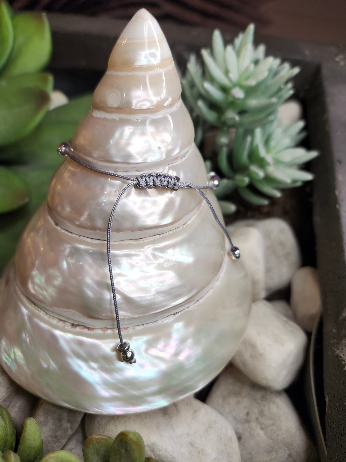 Bracelet ref 80 : Cordon réglable Amétrine, Fluorite et Hématite