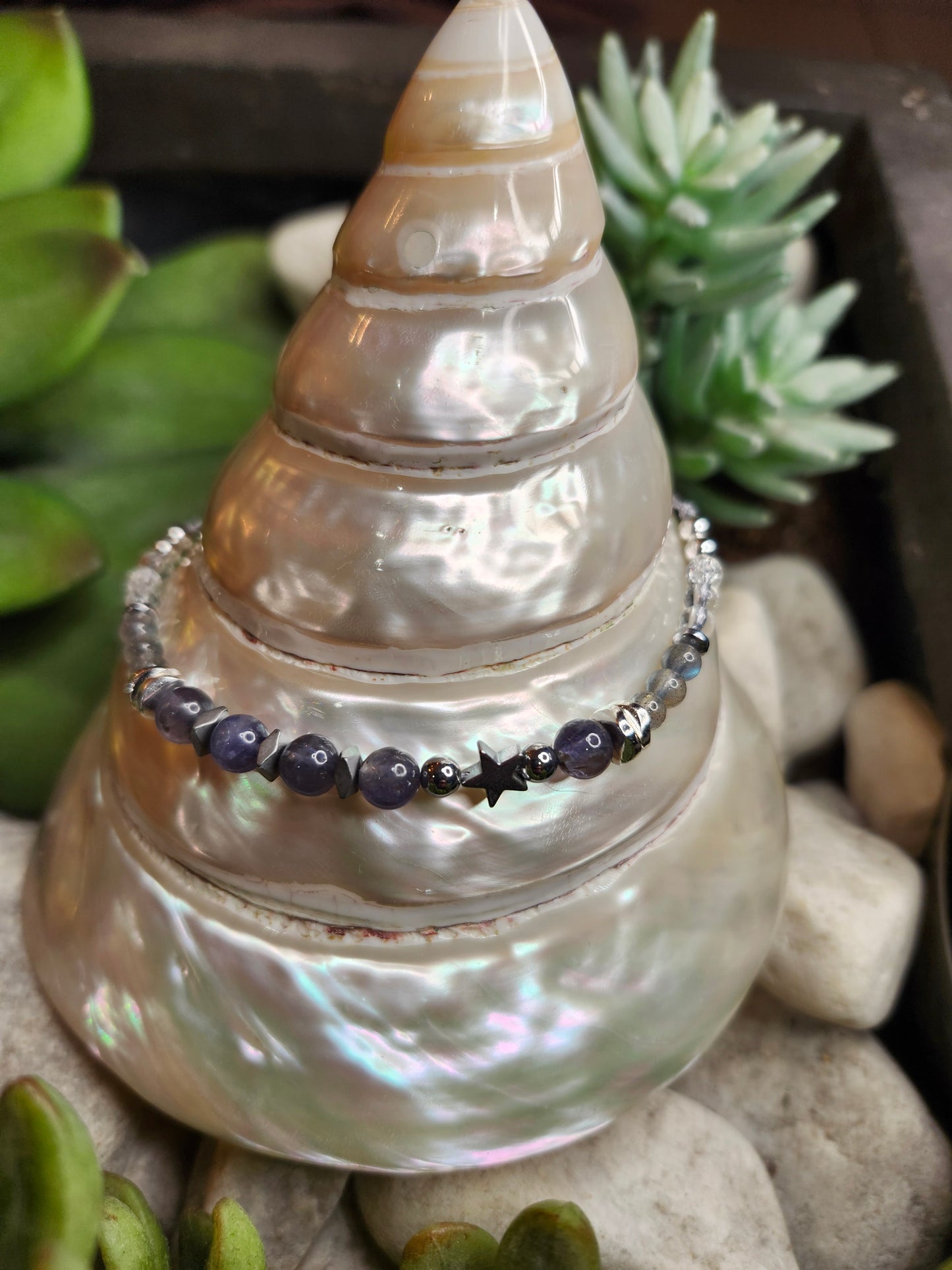Bracelet ref 82 : Cordon réglable Quartz rose, Hématite