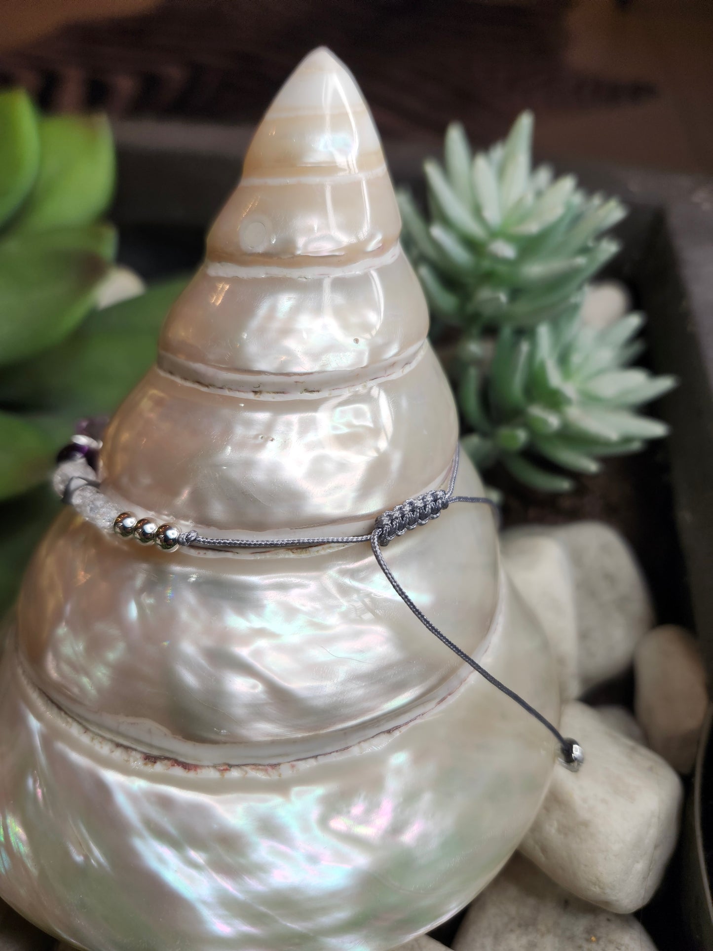 Bracelet ref 83 : Cordon réglable Amétrine, Améthyste, Cristal de roche, Hématite