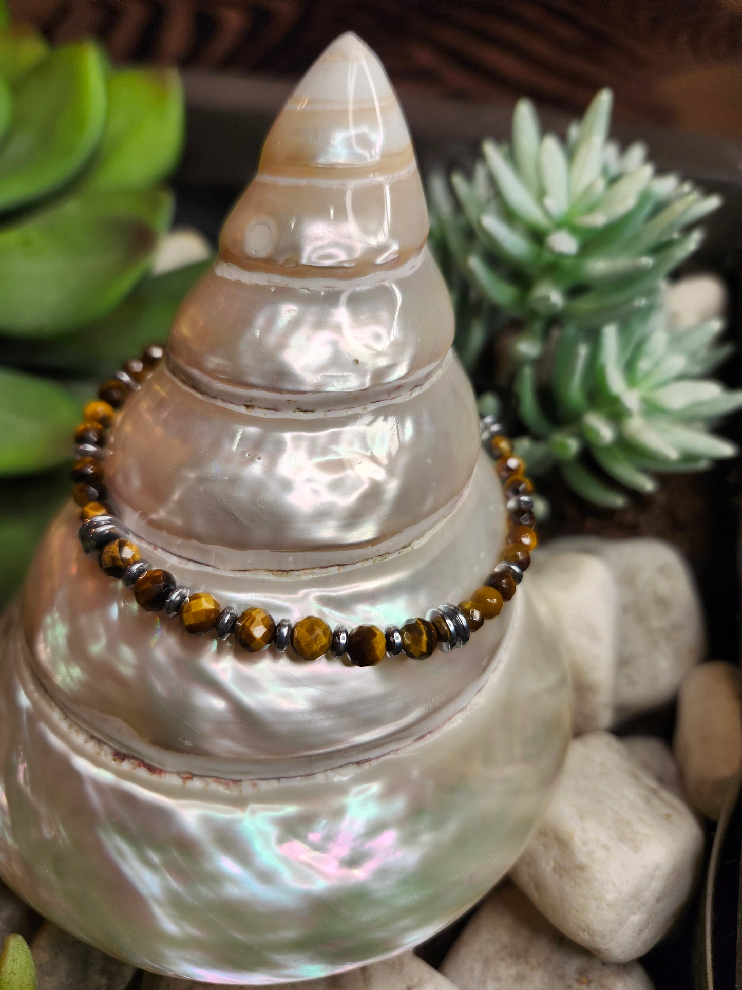 Bracelet ref 91 : Cordon réglable Œil du tigre et Hématite