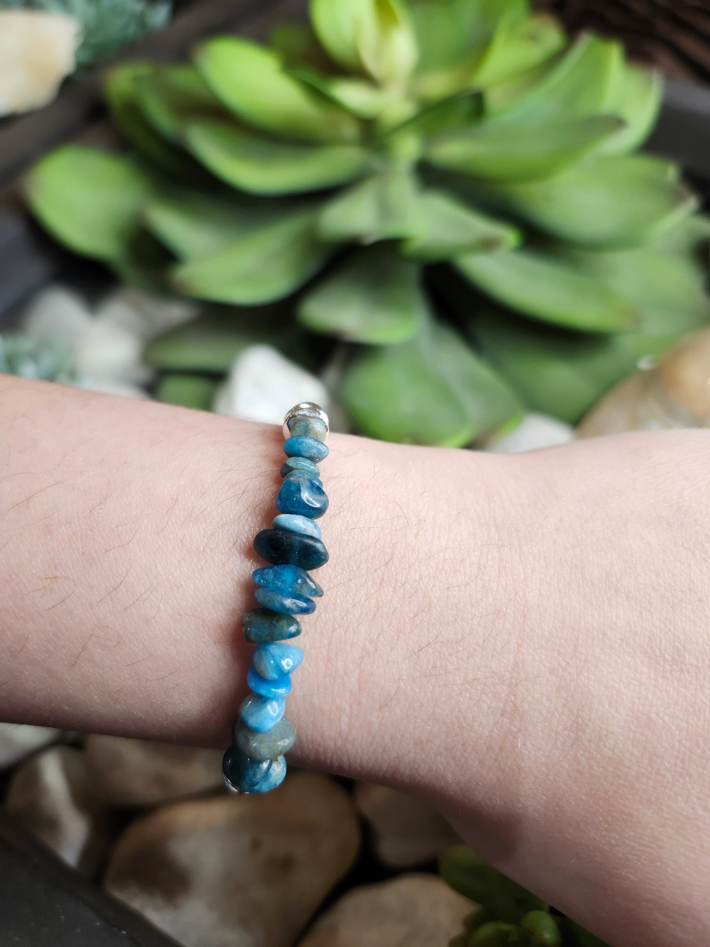 Bracelet ref 93 : Cordon réglable Apatite et Hematite