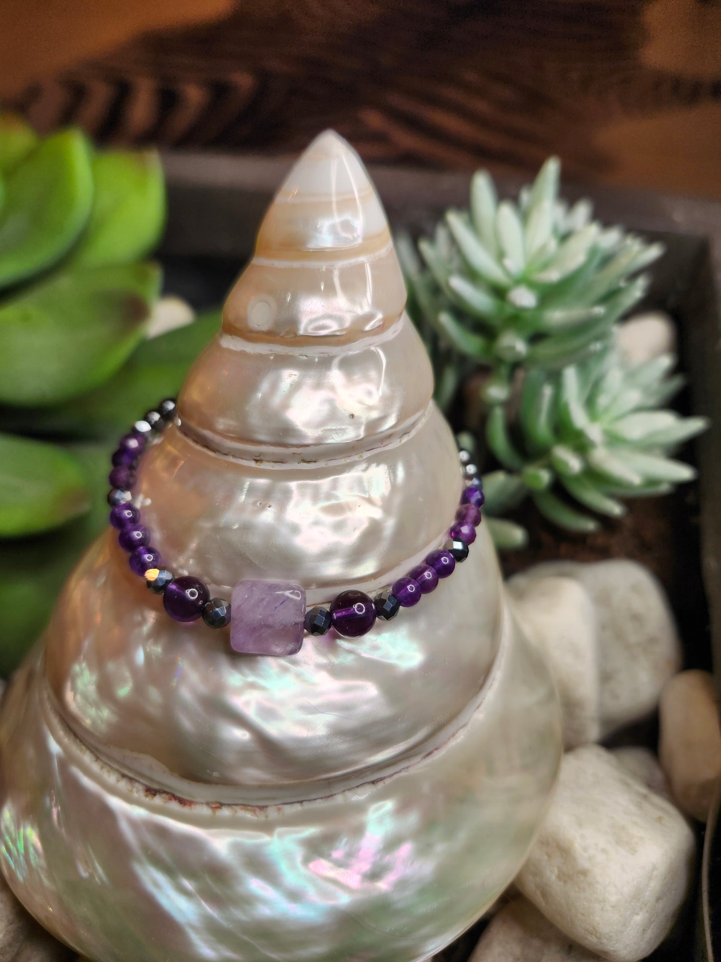 Bracelet ref 99 : Cordon réglable Améthyste et Hématite
