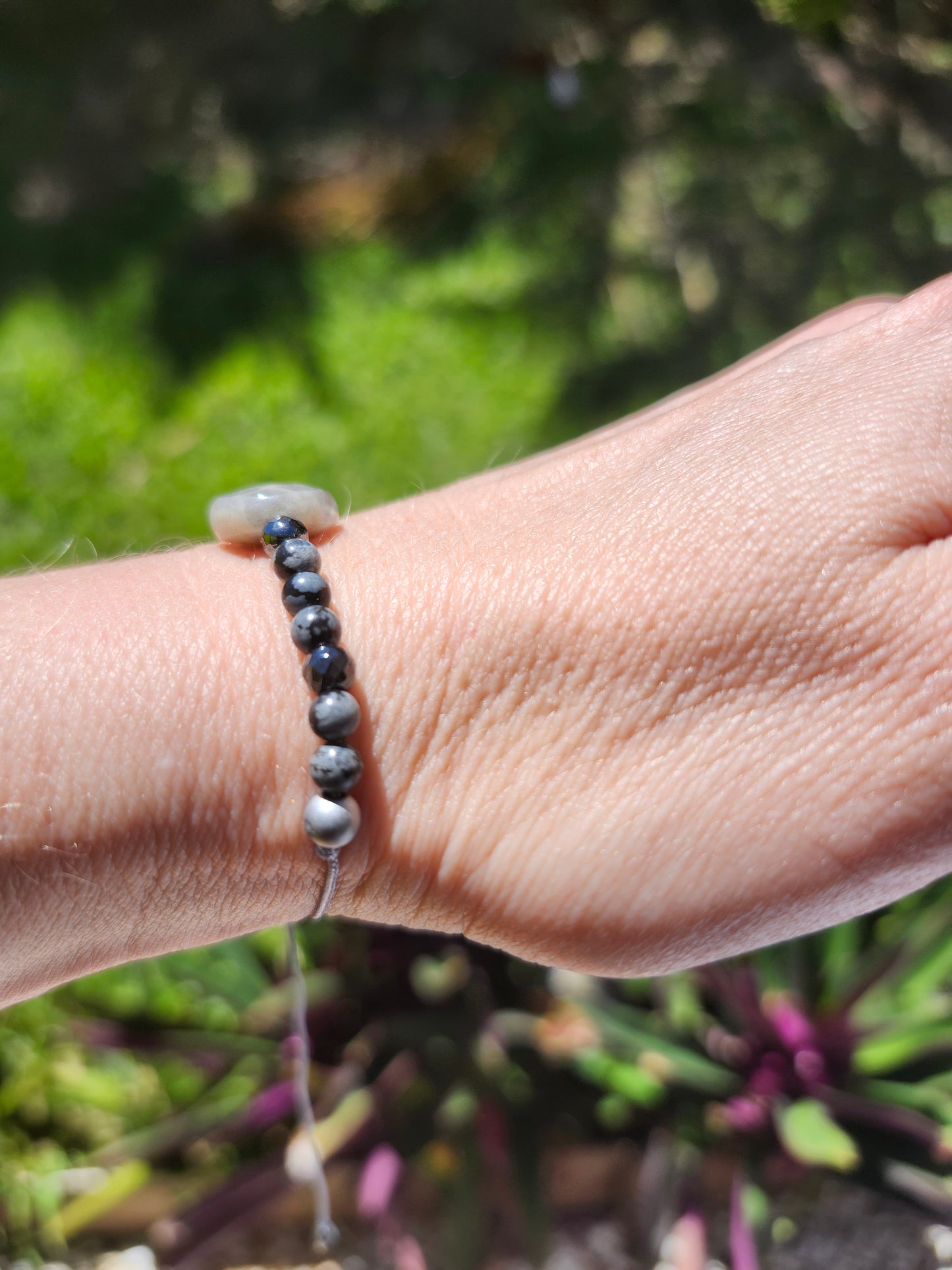 Bracelet réf. 27 : cordon réglable Labradorite, Obsidienne et Flocon neige