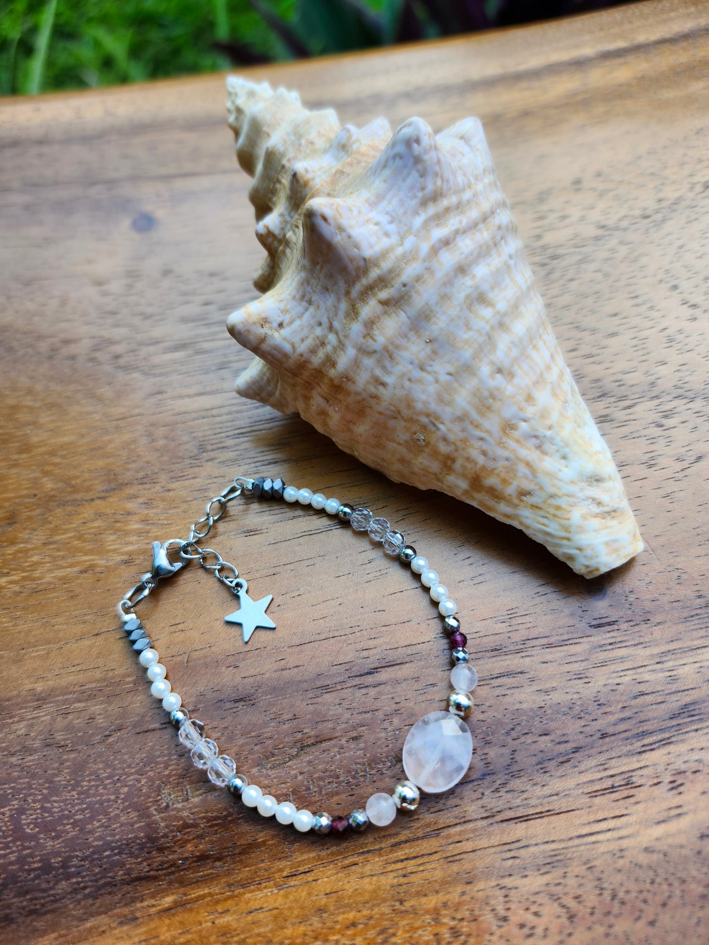 Bracelets réf. 2 : Pierres Cristal de roche, de Quartz rose et de Grenat