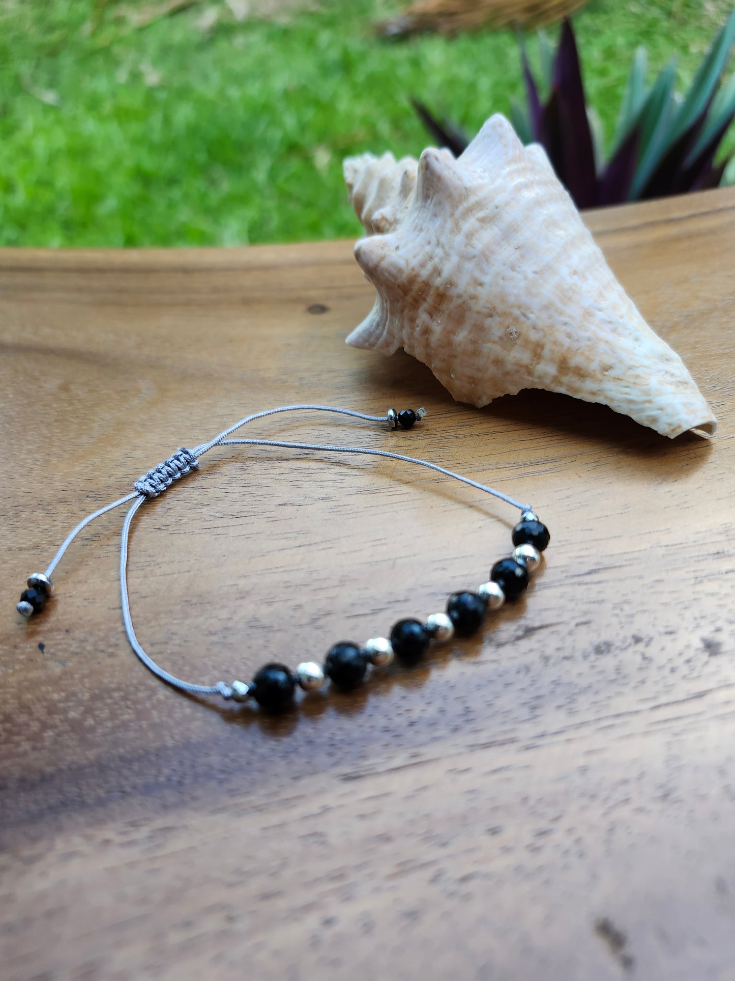 Bracelet réf. 22 : cordon réglable Tourmaline noir et Hématite