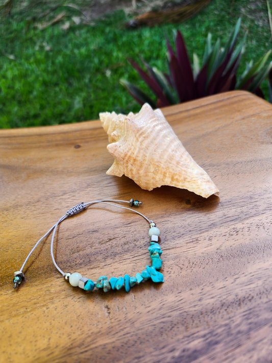 Bracelet ref 41 : Cordon réglable Magnésite et Amazonite