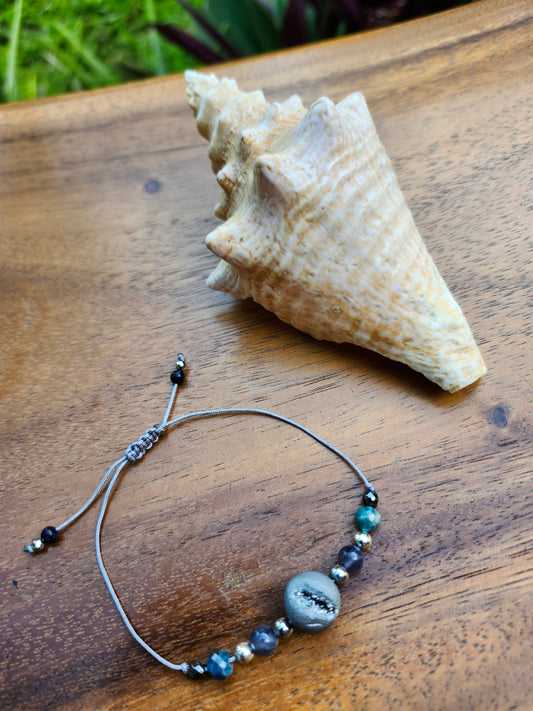 Bracelet ref 43 : Cordon réglable Agate, Iolite et Apatite
