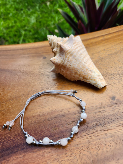 Bracelet ref 45 : Cordon réglable Quartz rose et Hématite
