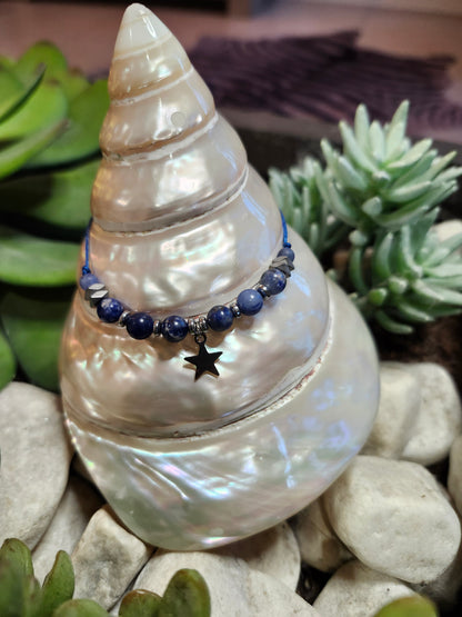 Bracelet ref 59 : Cordon réglable Sodalite et hématite