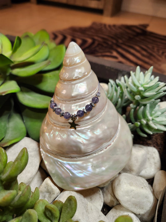 Bracelet ref 70 : Cordon réglable Iolite et hématite