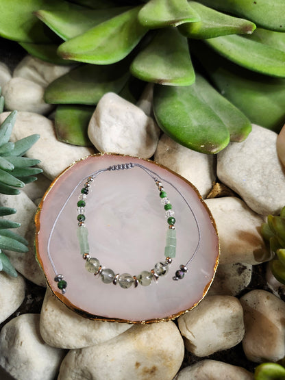 Bracelet ref 89 : Cordon réglable Précuite, Aventurine et Hématite
