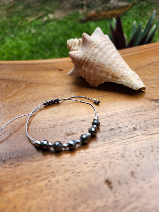 Bracelet réf. 23 : cordon réglable Silicium et Hématite